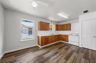 2406 Alexander Ave, Waco, TX 76708 - Photo 9