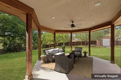 1925 Wildwood Drive, Grand Prairie, TX 75050 - Photo 25