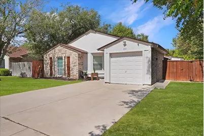 2111 Sharpshire Lane, Arlington, TX 76014 - Photo 3