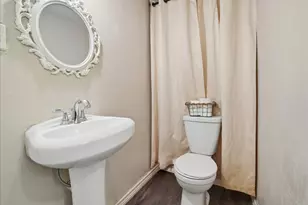 2111 Sharpshire Ln, Arlington, TX 76014 - Photo 19