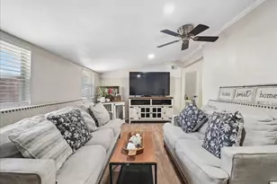 2111 Sharpshire Ln, Arlington, TX 76014 - Photo 9