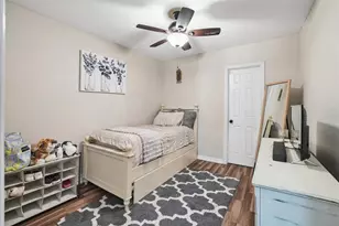 2111 Sharpshire Ln, Arlington, TX 76014 - Photo 17