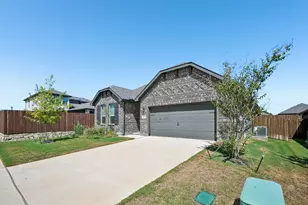 1612 Elle Ln, Aubrey, TX 76227 - Photo 29