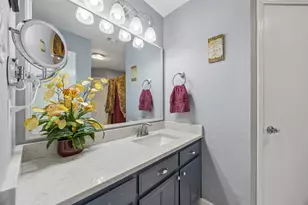 7416 Shady Hollow Ct, North Richland Hills, TX 76182 - Photo 15