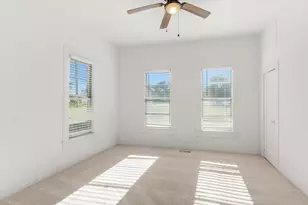 307 S Crockett St, Edgewood, TX 75117 - Photo 11