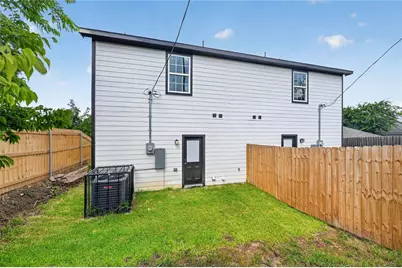 2211 Brookes Street, Fort Worth, TX 76105 - Photo 15