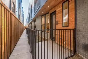 426 W 9th St, Dallas, TX 75208 - Photo 5