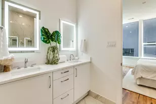 426 W 9th St, Dallas, TX 75208 - Photo 17