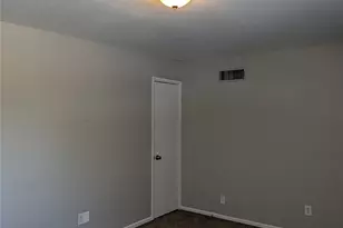 2558 Duringer Rd, Fort Worth, TX 76133 - Photo 13