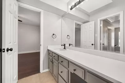 523 Cooper Street, Grand Prairie, TX 75052 - Photo 31