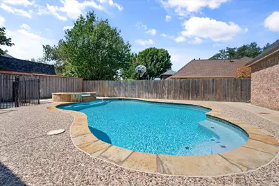 523 Cooper Street, Grand Prairie, TX 75052 - Photo 37