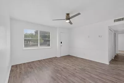 2942 Candlewick Lane, Farmers Branch, TX 75234 - Photo 5