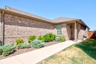 14165 Calderwood St, Pilot Point, TX 76258 - Photo 5
