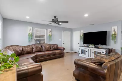 309 S Crockett Street, Edgewood, TX 75117 - Photo 5