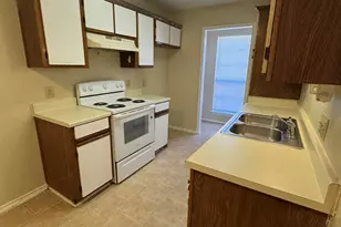 4512 Mizzenmast Ct, Fort Worth, TX 76135 - Photo 5