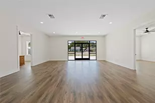 801 E Ave C, Valley Mills, TX 76689 - Photo 5