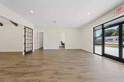 801 E Avenue C, Valley Mills, TX 76689 - Photo 11
