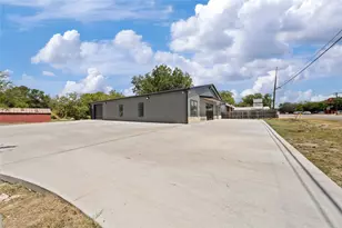801 E Ave C, Valley Mills, TX 76689 - Photo 39