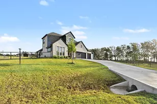 8 Beech St, Howe, TX 75459 - Photo 1