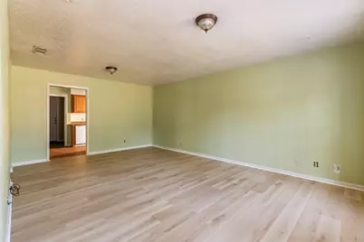 309 Blake Drive #B, Longview, TX 75604 - Photo 3