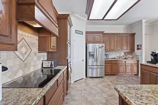 5020 April Ln, Waxahachie, TX 75165 - Photo 7