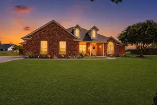 5020 April Ln, Waxahachie, TX 75165 - Photo 1