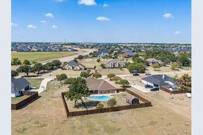 5020 April Lane, Waxahachie, TX 75165 - Photo 39