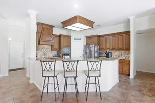 5020 April Ln, Waxahachie, TX 75165 - Photo 11