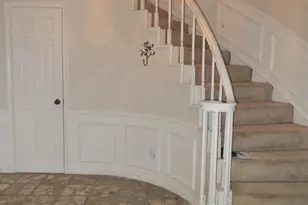 9023 Glen Springs Cir, Dallas, TX 75243 - Photo 3