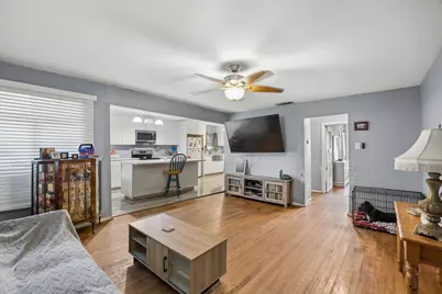 1108 S Edgefield Avenue, Dallas, TX 75208 - Photo 1