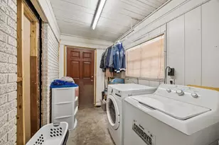 1108 S Edgefield Ave, Dallas, TX 75208 - Photo 13