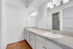 536 Guerin Dr, Arlington, TX 76012 - Photo 7