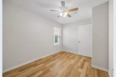 947 E Oakdale Road, Irving, TX 75060 - Photo 15