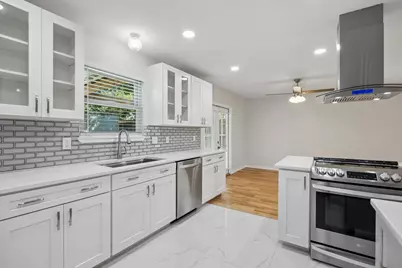 947 E Oakdale Road, Irving, TX 75060 - Photo 5