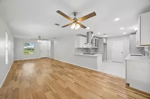 947 E Oakdale Rd, Irving, TX 75060 - Photo 7