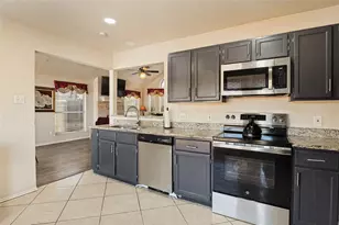 12927 Parker Ct, Balch Springs, TX 75180 - Photo 9