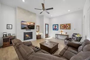 4741 Kings Garden Pkwy, Arlington, TX 76005 - Photo 5