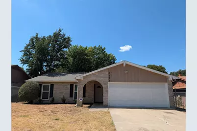 6816 Westglen Drive, Fort Worth, TX 76133 - Photo 1