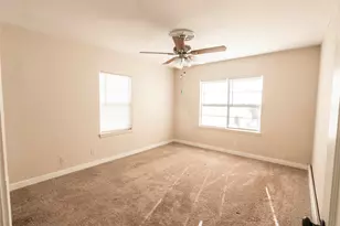105 Benton St, Nocona, TX 76255 - Photo 11