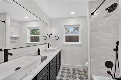 1513 Carriage Lane, Garland, TX 75043 - Photo 17