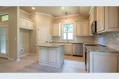 2714 Austin Drive, Granbury, TX 76048 - Photo 11