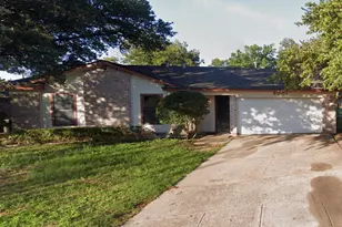 5001 Cummings Dr, North Richland Hills, TX 76180 - Photo 1
