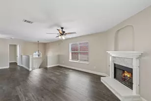 2034 Peregrine Ct, Lewisville, TX 75077 - Photo 7