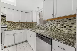 3022 Eastpark Dr, Garland, TX 75044 - Photo 9