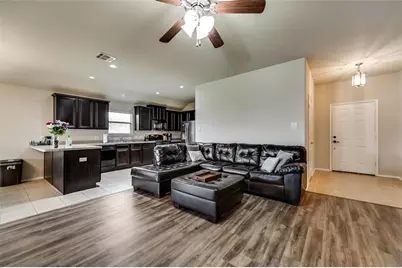 1512 Syracuse Drive, Van Alstyne, TX 75495 - Photo 5