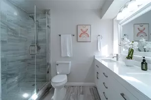 10017 Regal Park Ln, Dallas, TX 75230 - Photo 5
