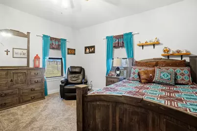 6104 High Meadows Drive, Krum, TX 76249 - Photo 13