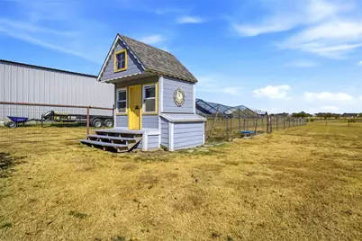 6104 High Meadows Drive, Krum, TX 76249 - Photo 25