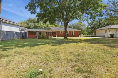 618 Bellevue Drive, Cleburne, TX 76033 - Photo 37
