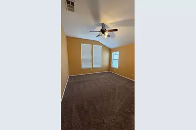 1035 Port Isabel Drive, Little Elm, TX 75068 - Photo 9